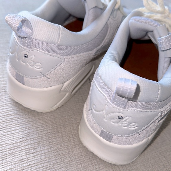 Nike Air Max 90 Futura SE Sneakers in Photon Dust/Sail/Tawny - Picture 7 of 8